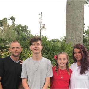 Meet your Posher, Kenna